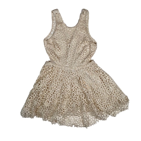 NWT Vintage Daisy Lace Mini Babydoll Dress‎ Side Cutouts Large Sleeveless - Picture 1 of 9